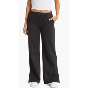 On The Go Wide Leg Flare Pants Beyond Yoga - Black- Size XS